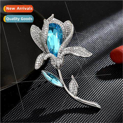 French Elegance Exquise Crystal Classic Tulip Coat Brooch An