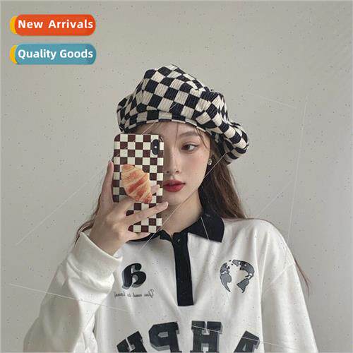 Apparent face small ins checkerboard checkerboard beret fema
