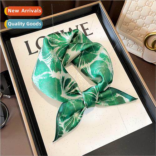 Summer fresh green leaves versatile silk square scarf necker