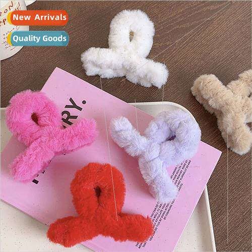 Korea new fall winter plush grab clip small furry hair clips