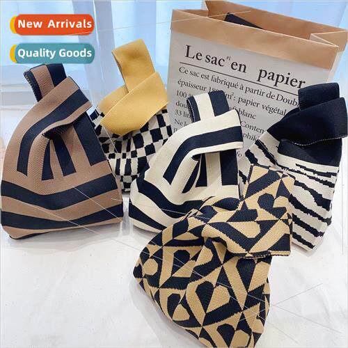 2022 new niche striped woven hundred handheld knted shoulder