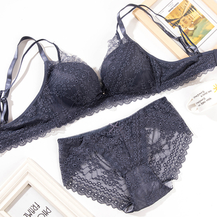加厚8cm无痕内衣女5.4美背文胸2025新款爆款超厚小胸聚拢睫毛蕾丝