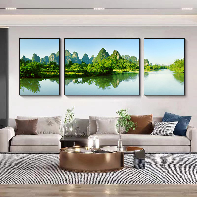 流水生财客厅沙发背景墙壁画大气山水风景三联挂画聚宝盆迎客松画
