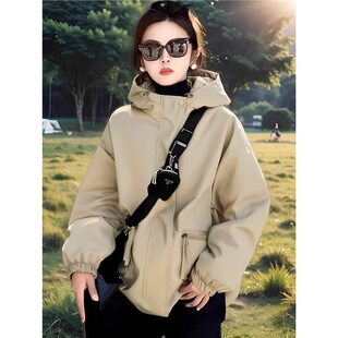 欧货高级感冲锋衣外套女款春秋2025新款宽松休闲连帽夹克棉衣棉服