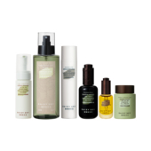 天空面部护肤套组 SKY雏菊 立即选购 DAISY