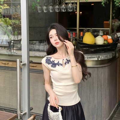 木子李的李气质高雅小众气质蕾丝抽绳上衣缎面大摆裙套装