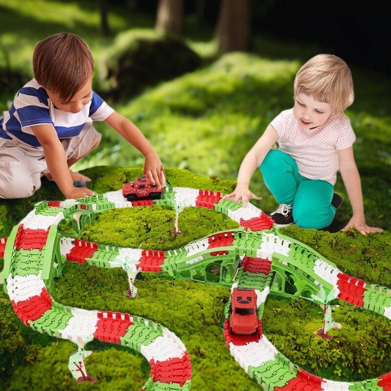 益智积木儿童电动控轨道车玩具益智男孩汽车赛车模型玩具车礼物