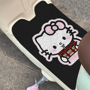 HelloKitty卡通通用型电动车脚垫丝圈垫自裁除尘耐脏通用防滑脚垫