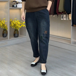 新款女装牛仔裤春秋装宽松中年大码中老年松紧腰休闲妈妈装裤子