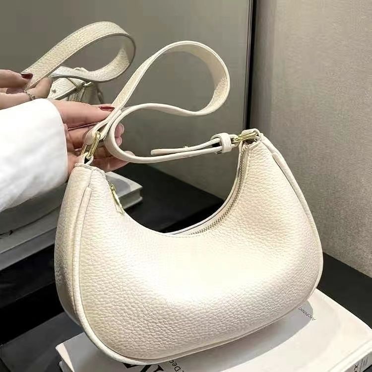饺子包斜挎包厂家直销斜挎包百搭