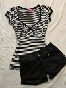 夏季新款黑白条纹正肩短袖T恤女Vintage古着修身辣妹大领口上衣潮