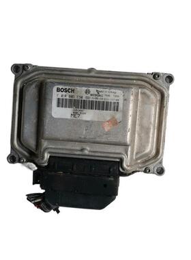 适用东南V3V5发动机行车ECU电脑版板F01RB0DE50 4A91-EUIV  ME7