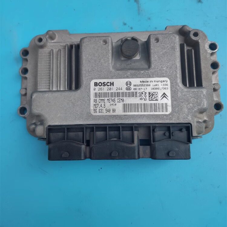 适用标志标致307世嘉发动机电脑板0261201244 0261S05126 ME7.4.5