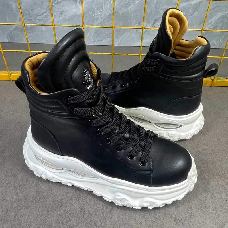 高级感新款高帮板鞋男朋克时尚个性机车靴潮流中帮男生皮靴马丁靴