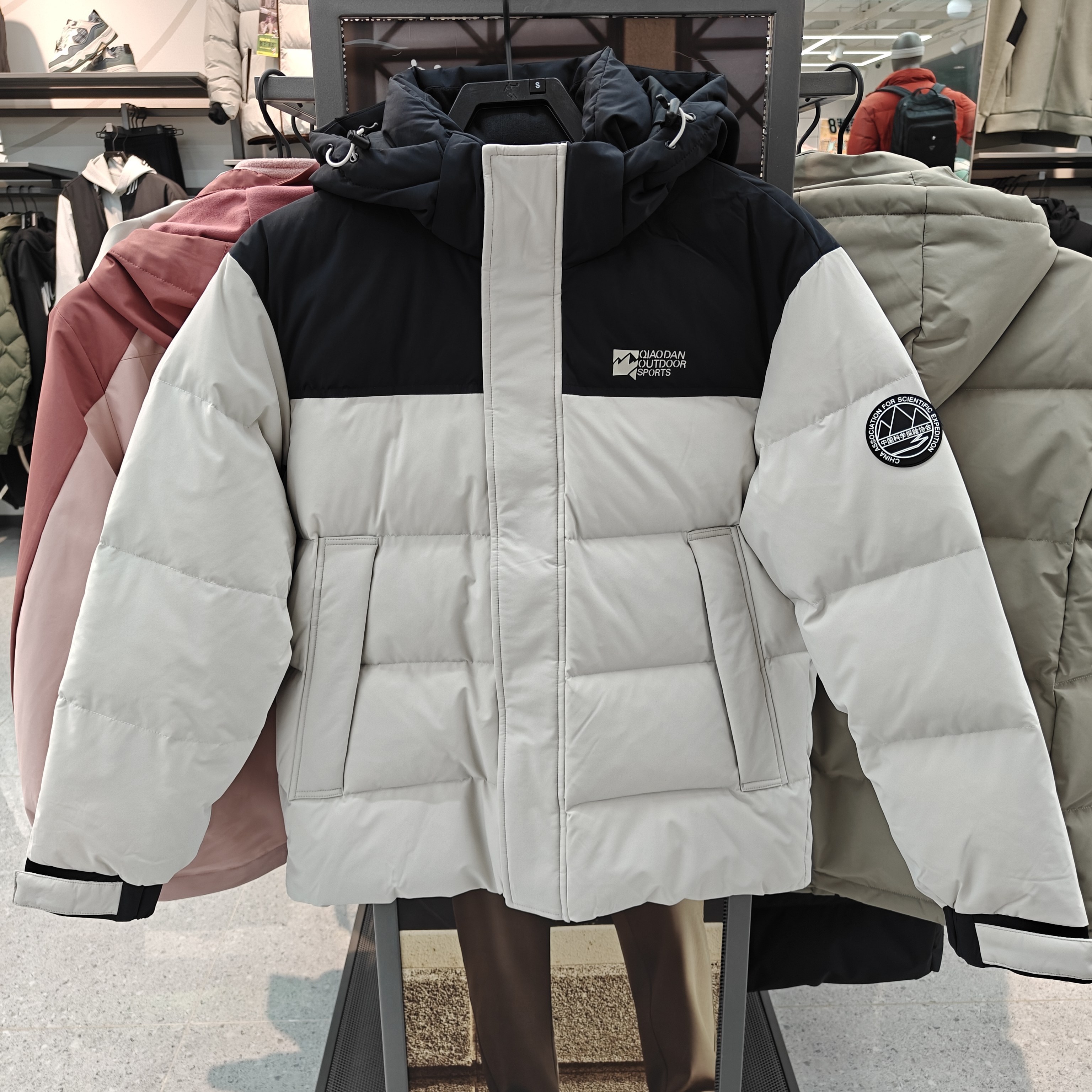 乔丹男子冬季连帽羽绒服风衣外套