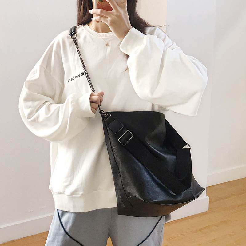 包大包女2025新款潮韩版简约通用款女包