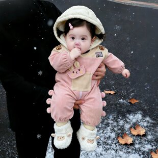 连体罩衣女宝宝外穿防水防脏爬爬服冬季加厚可开档婴儿连体衣护衣