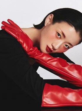 长筒手套多色秋冬皮质pu漆皮保暖气质设计感ins拍照道具女黑红色