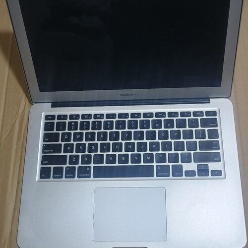 MacBook Air 13寸 A1466，银色，i5处理器议价