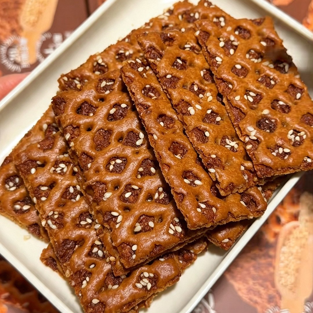 红糖蜂巢饼芝麻夹心饼干酥脆饼干面点居家早餐解馋休闲小点心