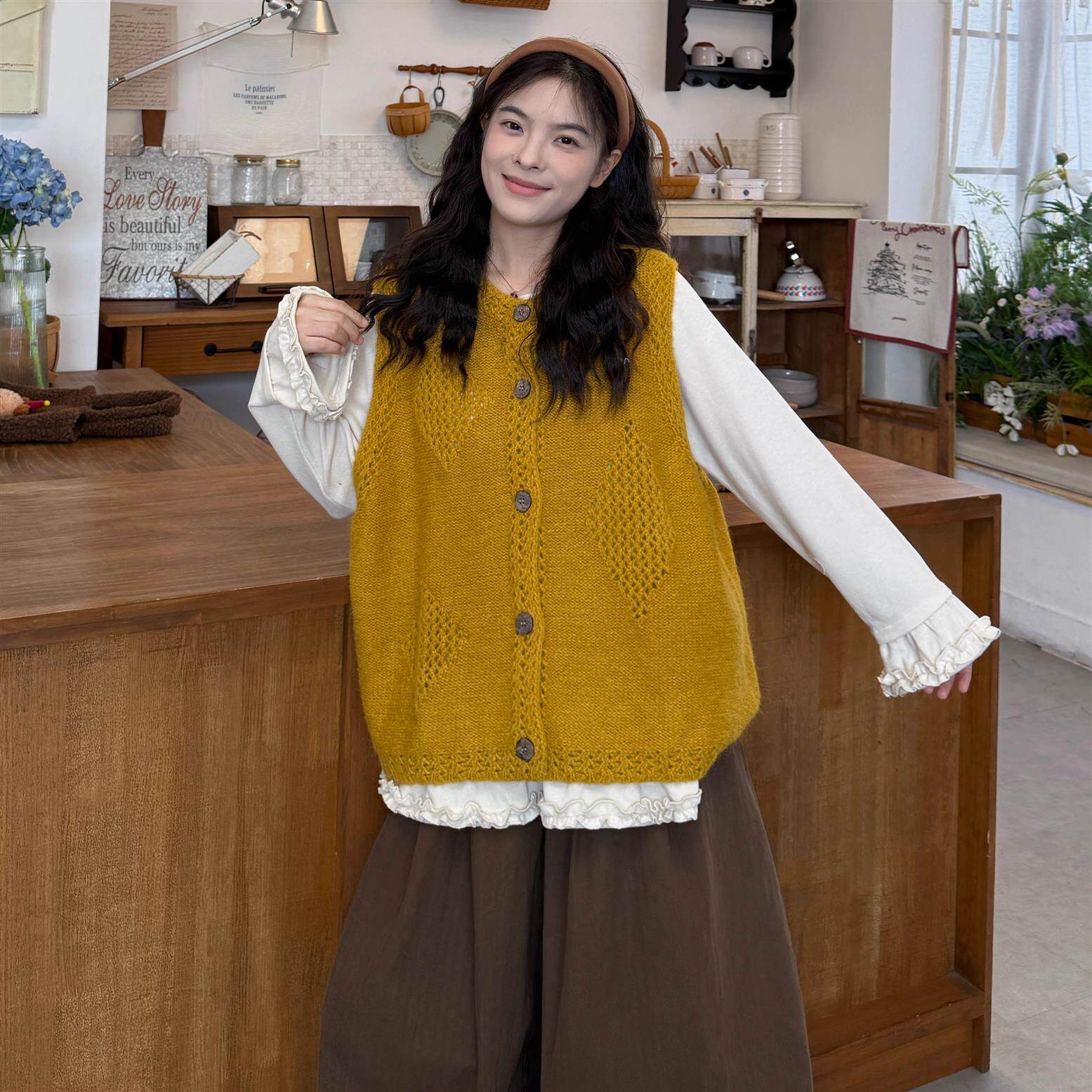 韩系春秋季新款女设计感花边长袖T恤叠穿复古钩花针织马甲两件套,女装/女士精品,时尚套装,淘宝优惠券,粉丝福利购,淘宝优惠卷