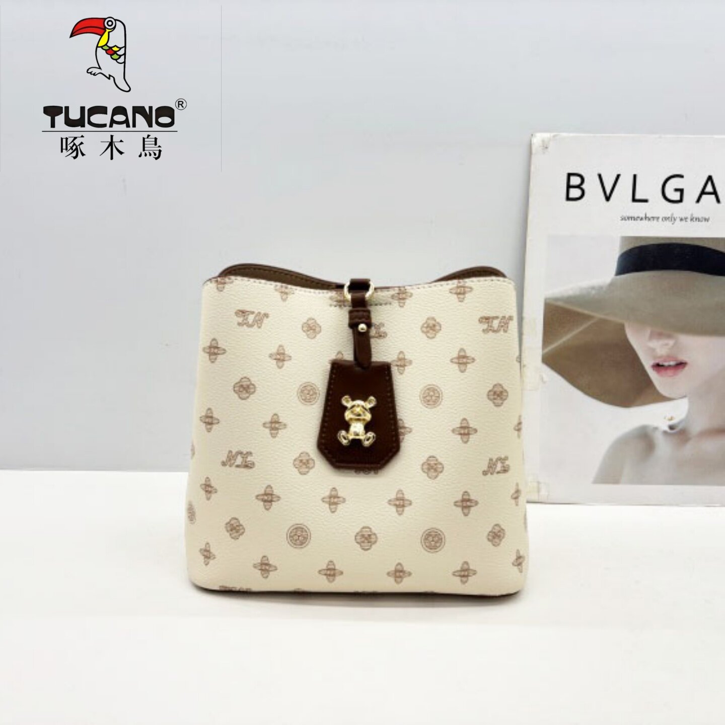 TUCANO/啄木鸟水桶包小众潮女包
