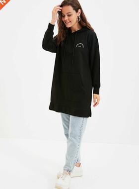 Trendyol Hooded Printed Knitted Sweatshirt TCTAW22TW0144
