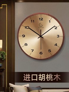 新中式实木挂钟胡桃木钟表客厅电子挂墙简约现代大气拐角2025新款