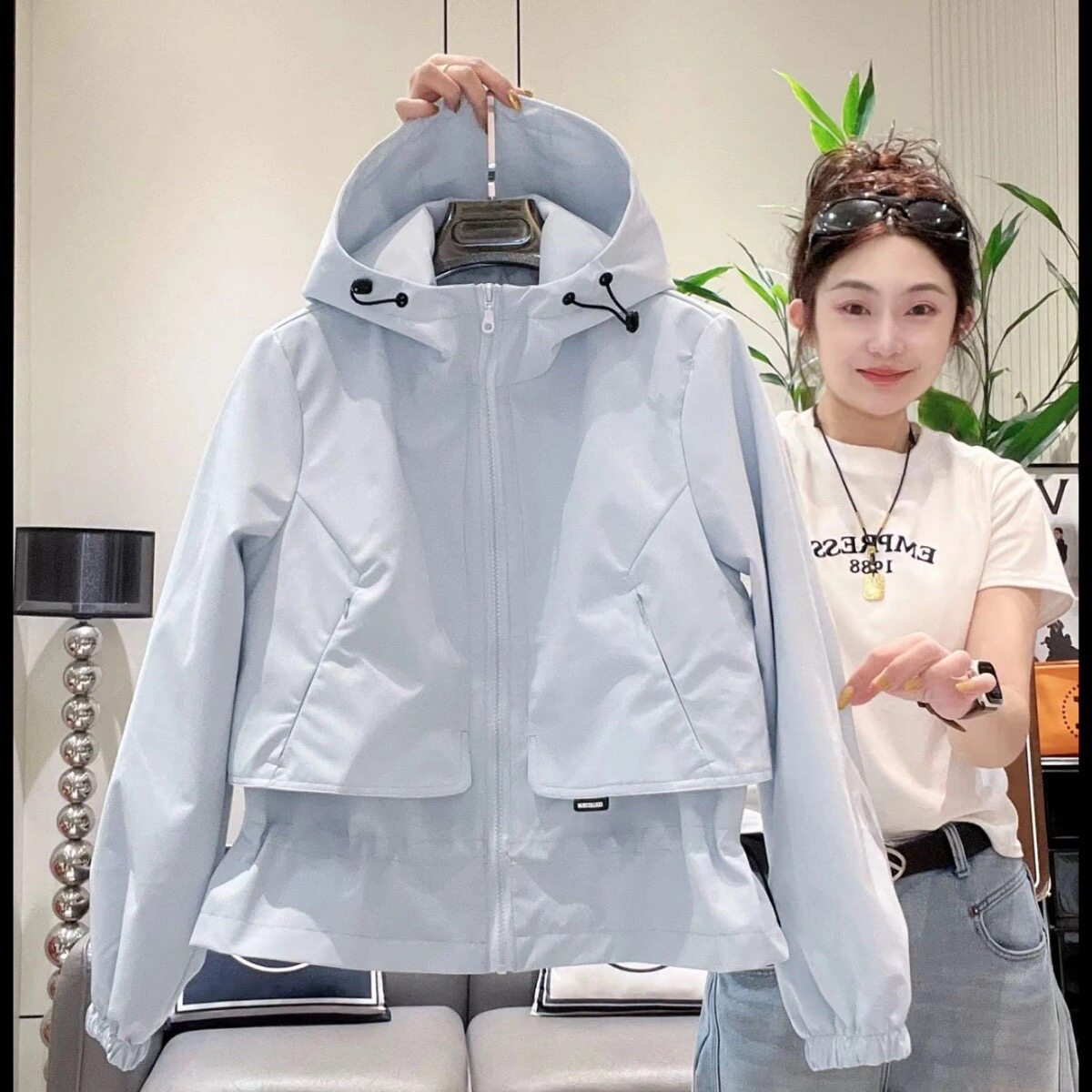 糖果色春秋短款外套新款宽松连帽抽绳休闲冲锋衣假两件夹克上衣女