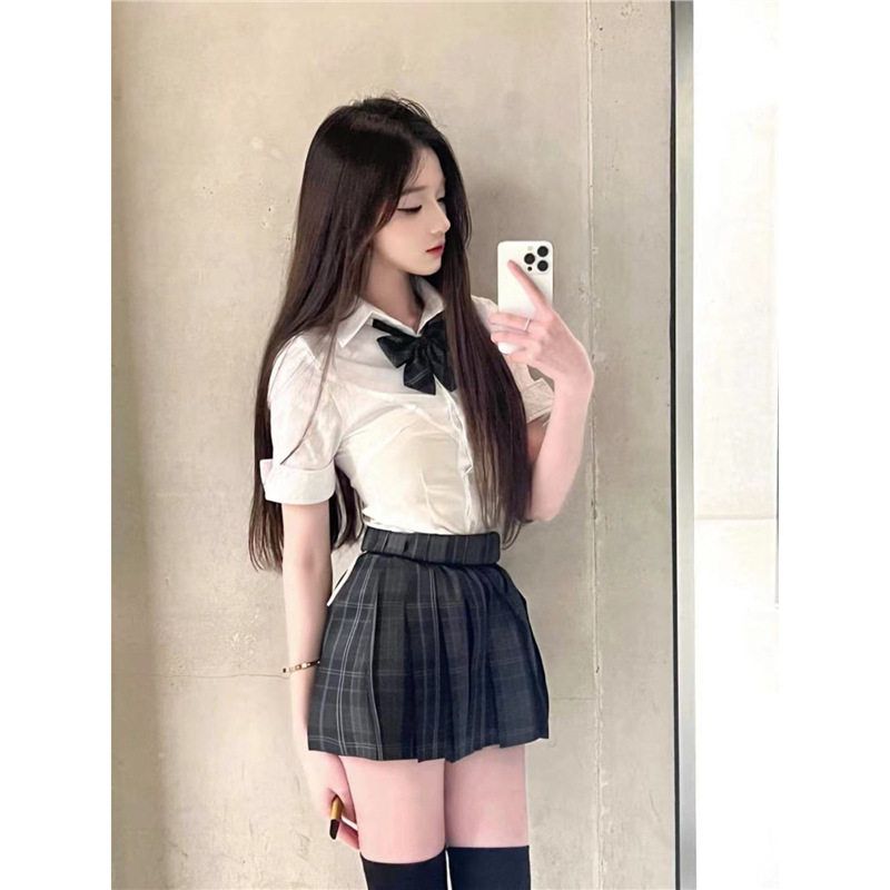原创纯欲风收腰短袖衬衫女显瘦修身上衣百搭jk制服裙复古气质套装