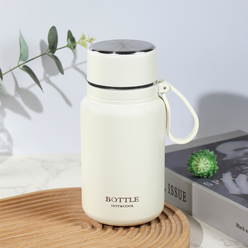 大容量高颜值不锈钢带盖保温杯