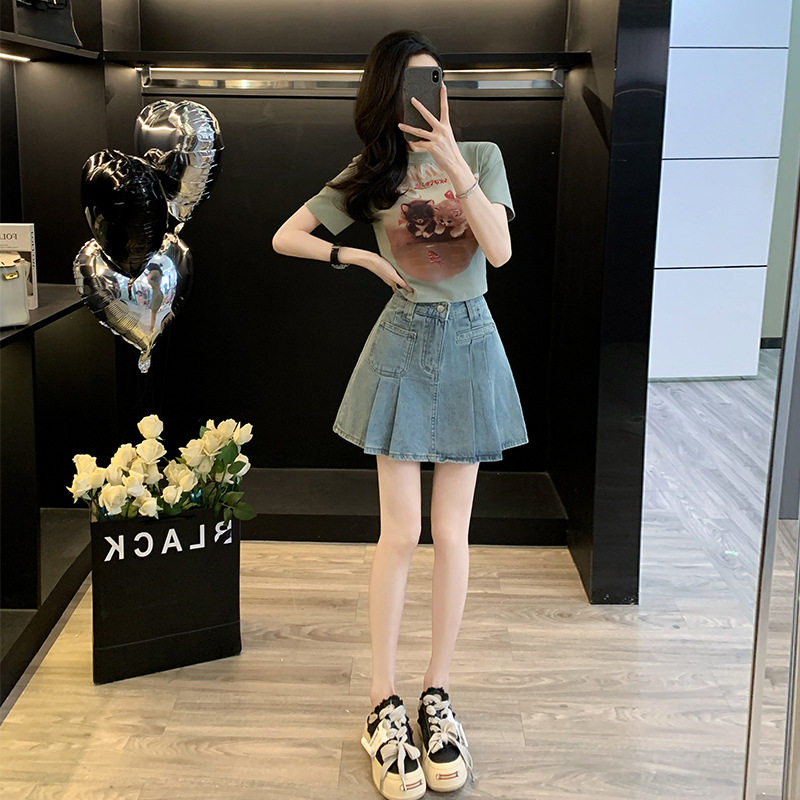 洋气减龄两件套女装2026新款时尚显瘦小个子包臀牛仔裙两件套
