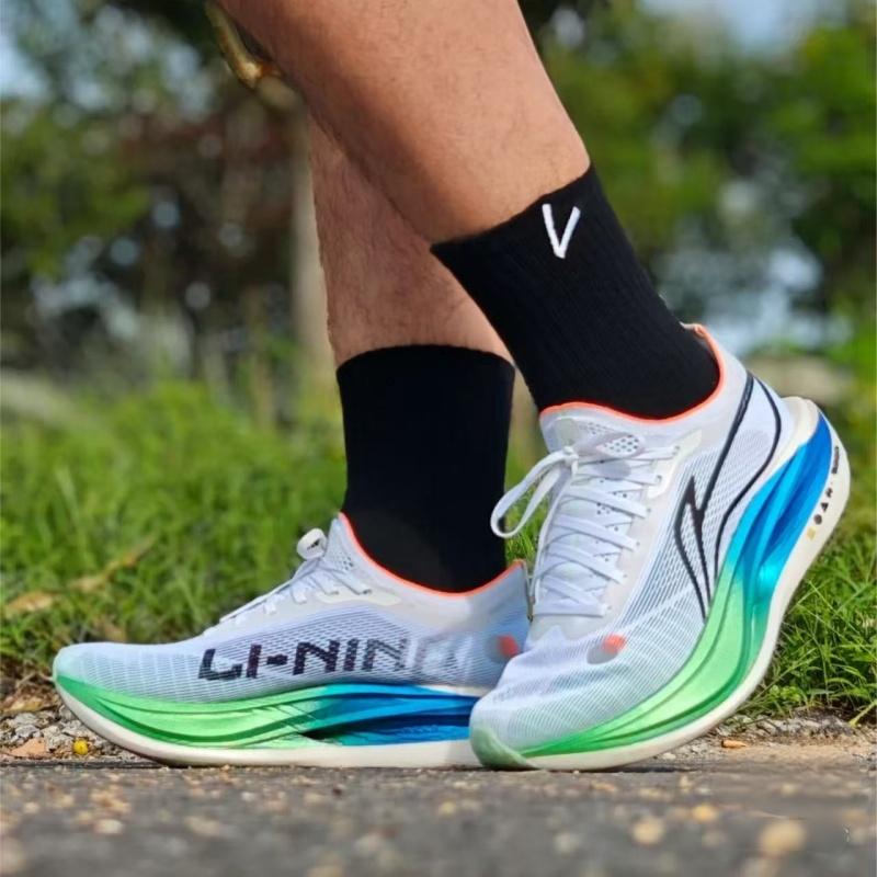 李宁 飞电5 ELITE 跑鞋 䨻丝轻弹科技缓震碳板高回弹ARMV003-11