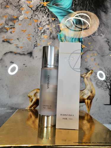 翡诗妮控油提亮爽肤水