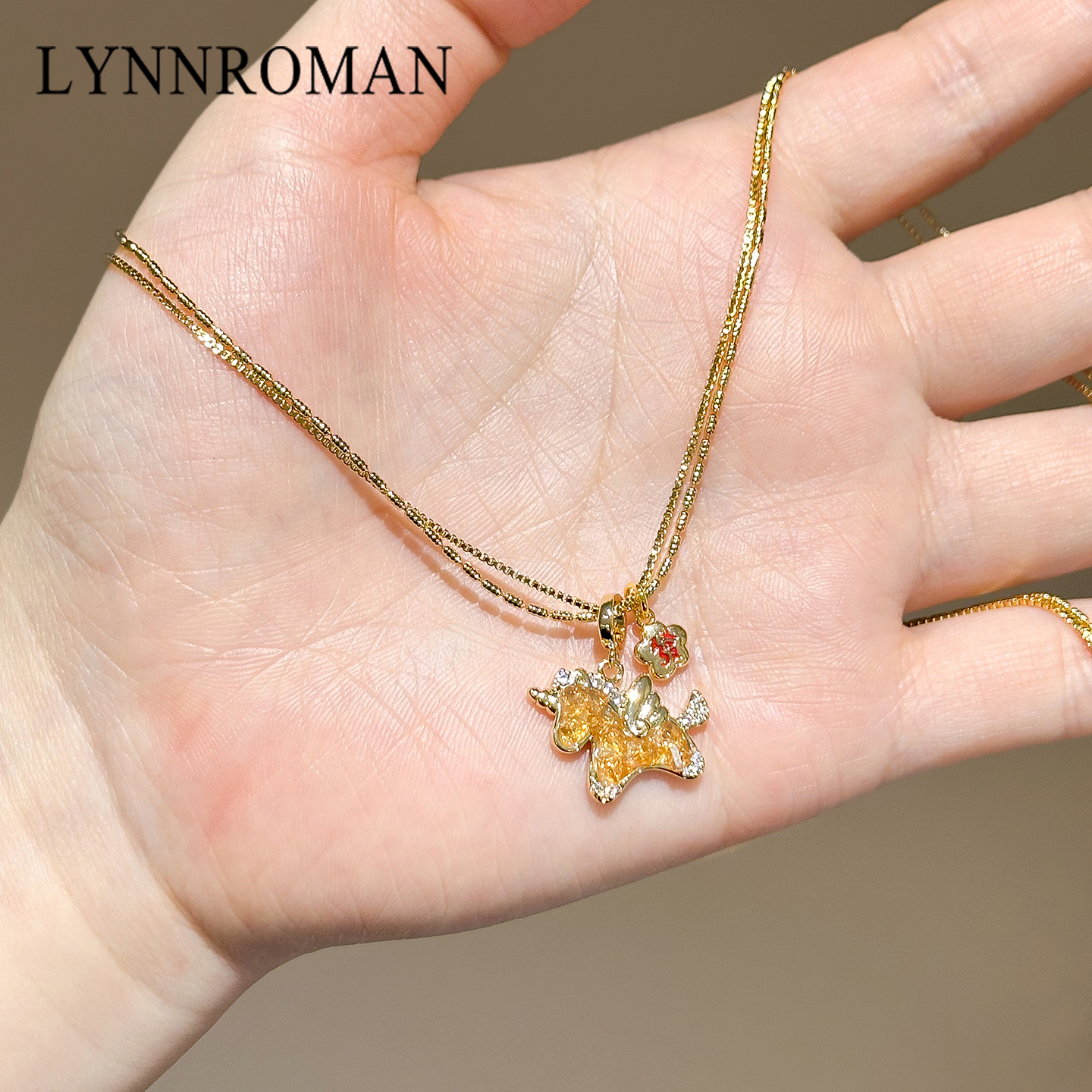 金色独角兽项链女轻奢高级感