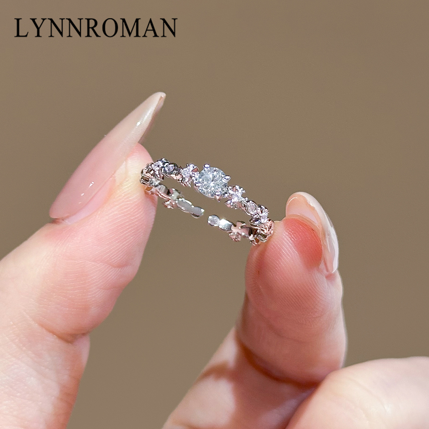 花朵镶钻戒指女镂空小众开口