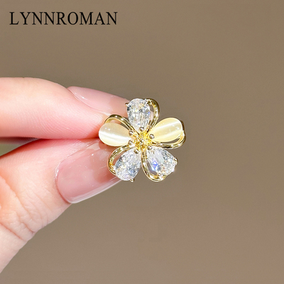 水晶花朵胸针女款轻奢时尚