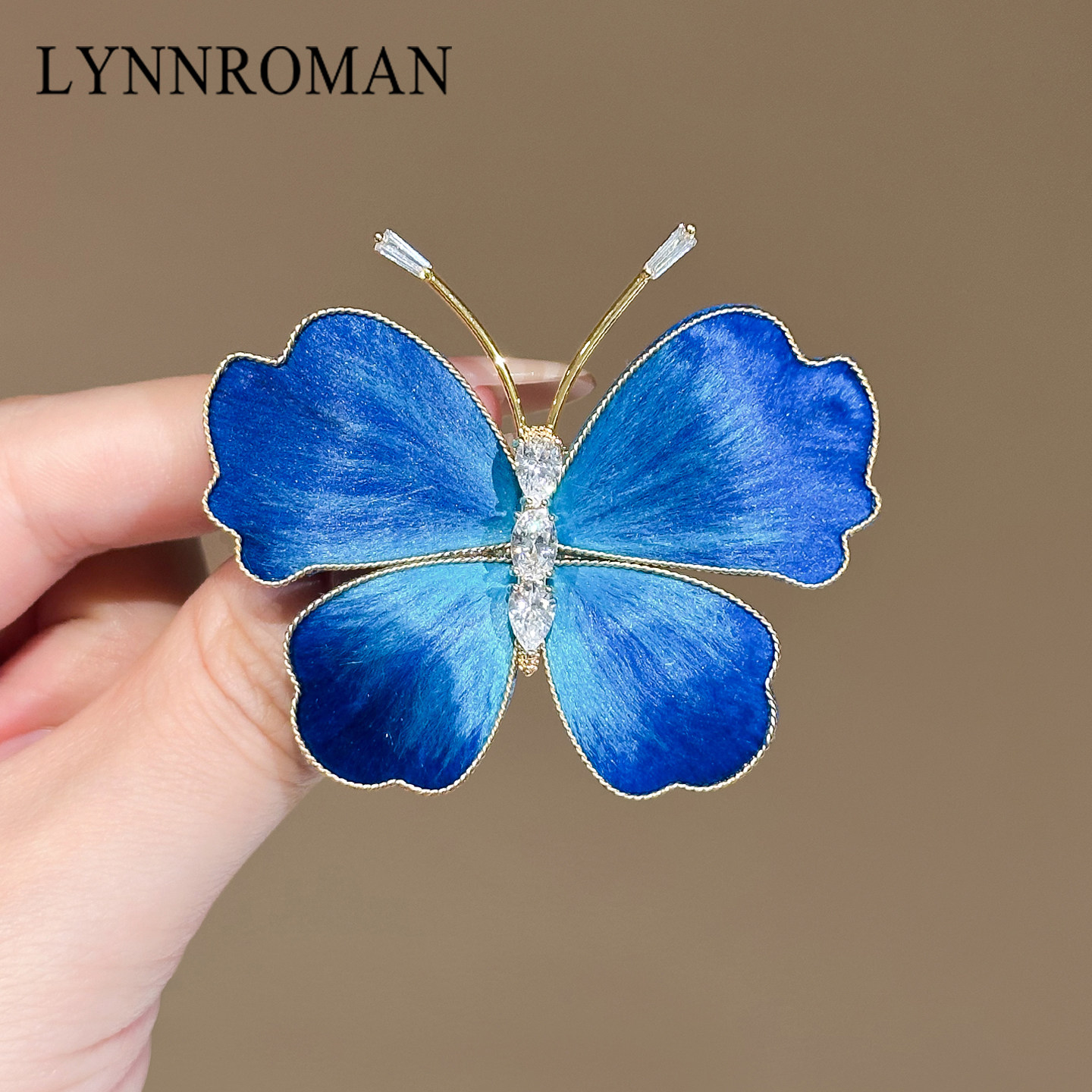 LYNNROMAN非遗掐丝绒花工艺小蝴蝶胸针高档别针节日礼物胸花配饰
