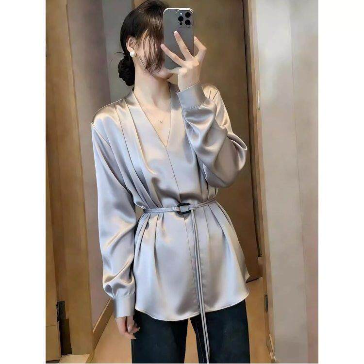 SPYB高级感醋酸缎面V领长袖衬衫春秋时尚大码胖mm中长收腰上衣女