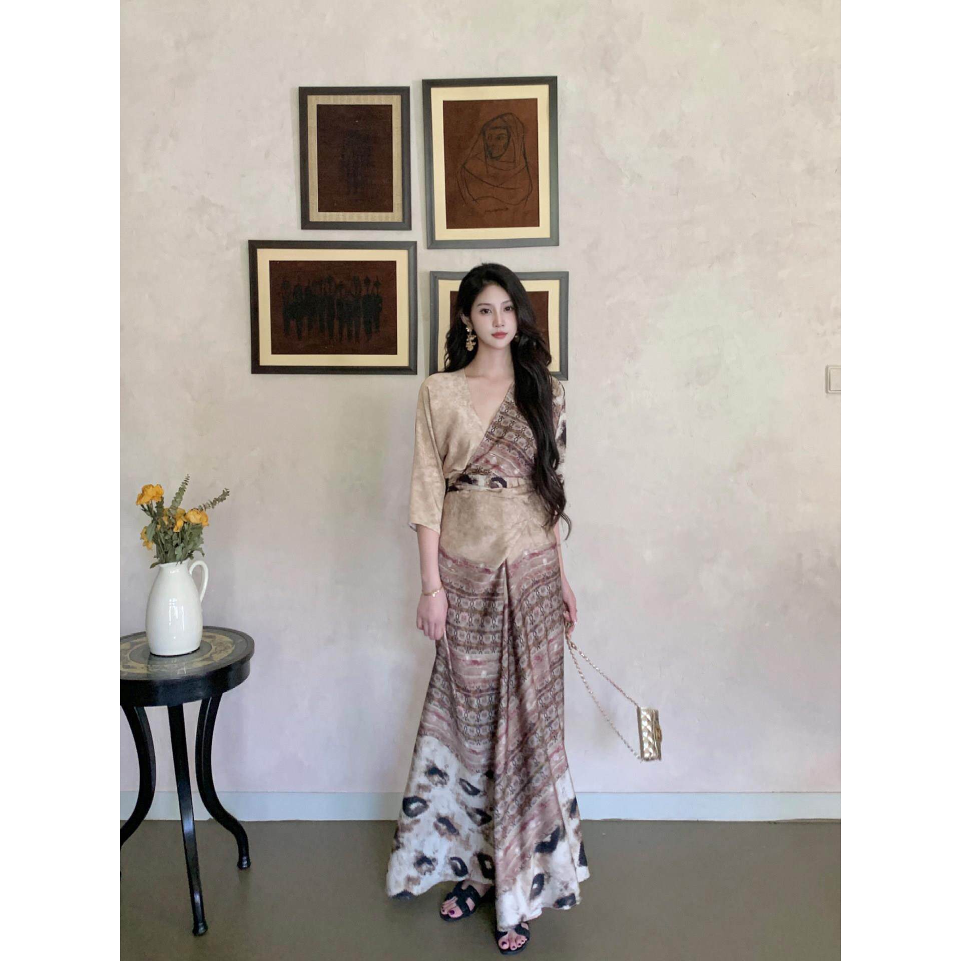 【渊欢】小众慵懒风连衣裙女2025秋季新款打结设计覆古优雅长裙子