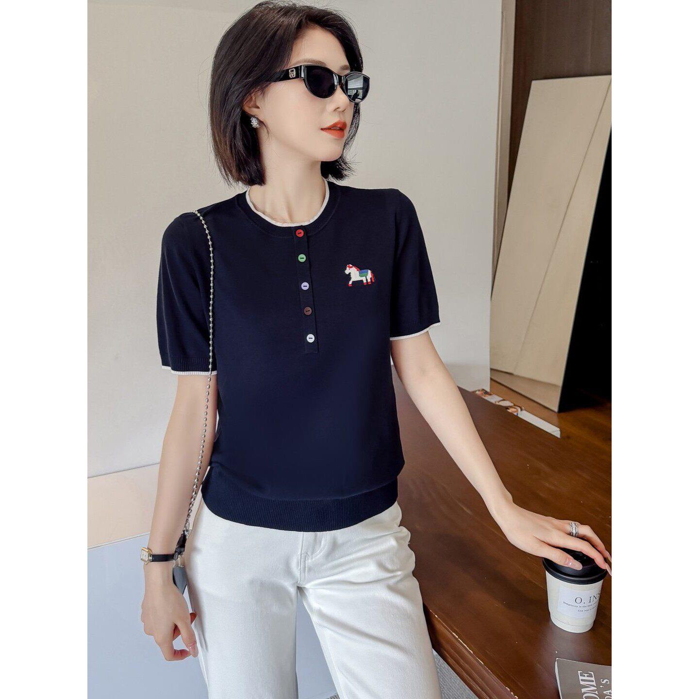 轻奢2026春夏彩色纽扣针织衫女圆领刺绣图案洋气薄款上衣针织短袖