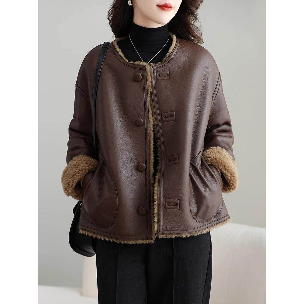 短款小香风皮草 都市女性时尚穿搭 抹茶绿皮草梨型身材穿搭,女装/女士精品,大码棉服,淘宝优惠券,粉丝福利购,淘宝优惠卷