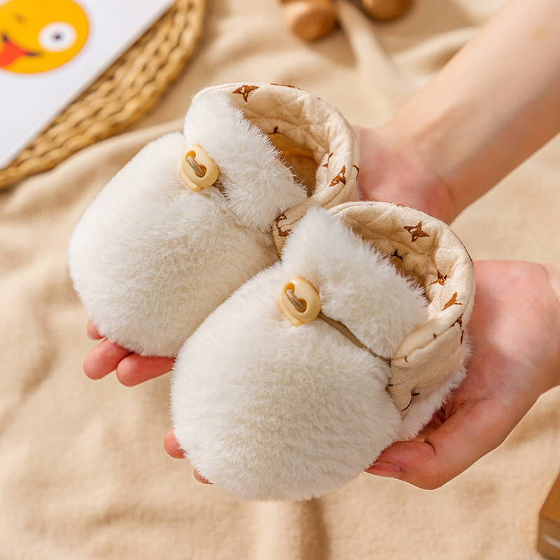 秋冬婴儿鞋软底棉鞋暖0-3-6-12个月新生儿男女宝宝步前可爱鞋袜