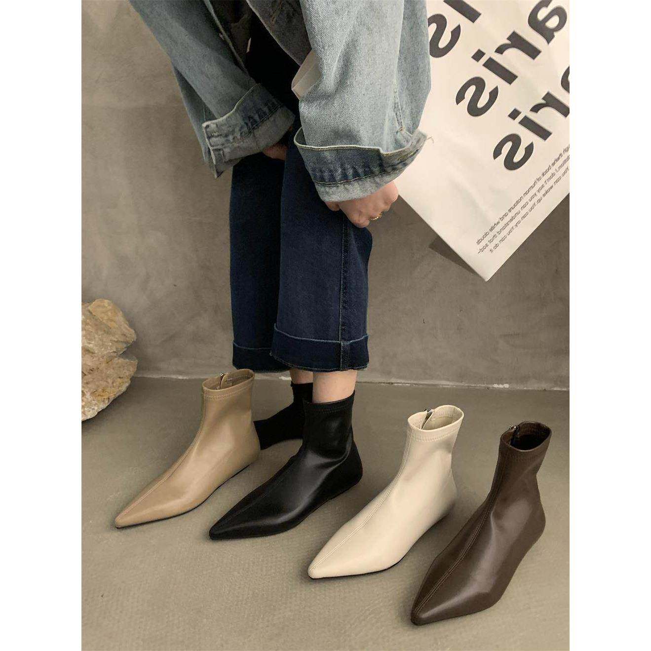 香港时尚裸靴平底尖头马丁靴女靴子2025夏季新款覆古加绒踝靴短靴