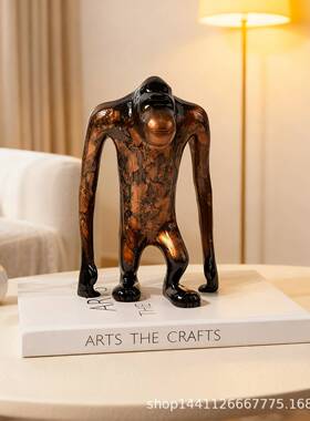 现代简约桌面样板房客厅家居酒柜电竞房长臂猩猩艺术创意摆件