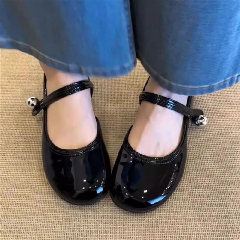 红色法式浅口单鞋女2026新款春夏侧空包头平底配裙子玛丽珍凉鞋潮