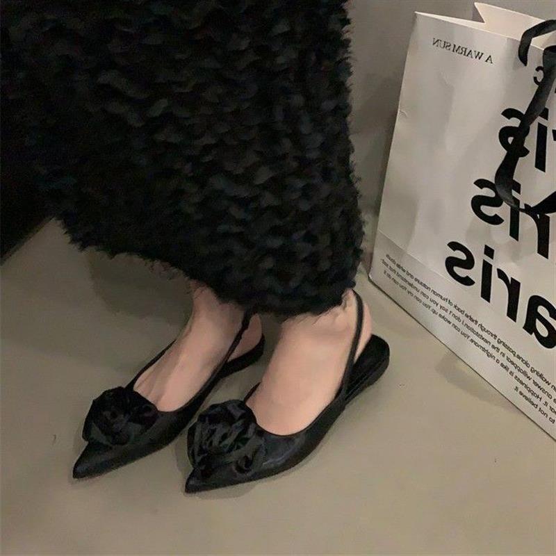 法式尖头平底单鞋女2026春夏季新款网红时尚气质名媛晚晚风凉鞋子