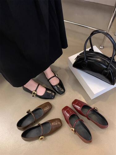 复古方头单鞋平底2026新款网红一字带仙女百搭韩版玛丽珍女鞋黑色