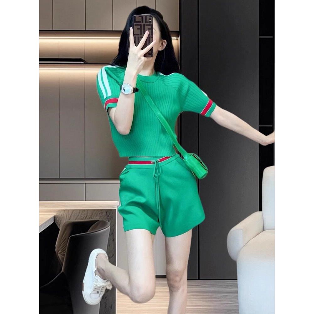 SUPDORX~短裤穿搭夏季今年流行圆领宽松绿色甜酷短袖两件套女装潮