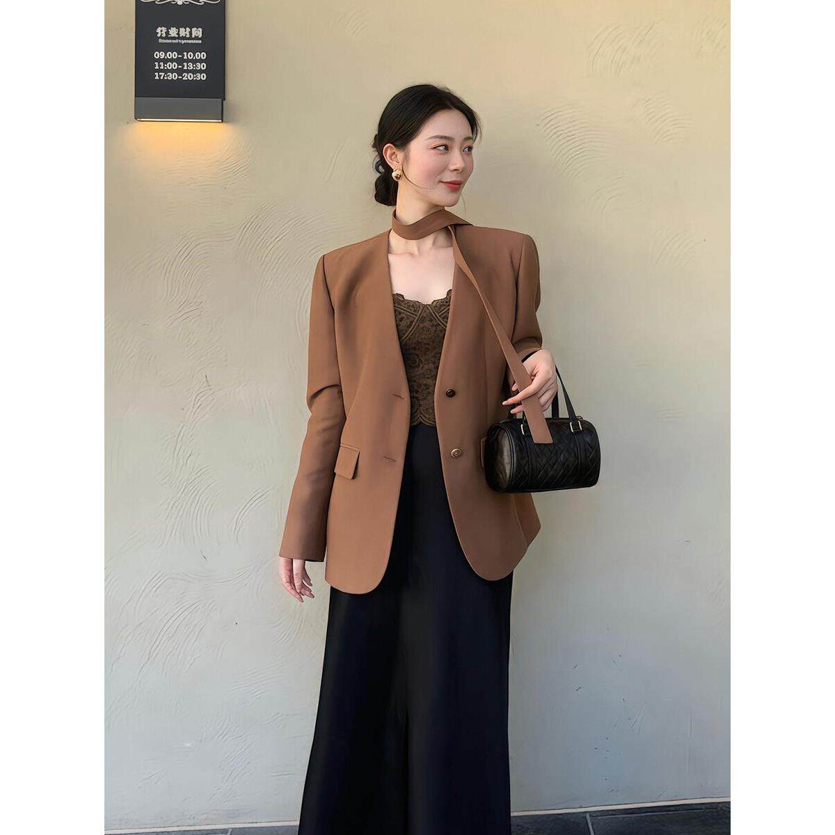 LILY MOST春新款高级感时尚西装外套女漂亮薄款小个子休闲西服潮